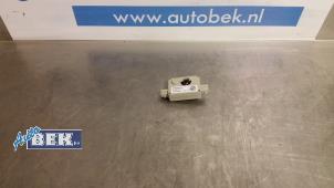 Usagé Antenne amplificateur BMW 3 serie (E90) 330d 24V Prix € 10,00 Règlement à la marge proposé par Auto Bek