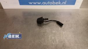 Used Front windscreen washer jet BMW 3 serie (E90) 330d 24V Price € 10,00 Margin scheme offered by Auto Bek