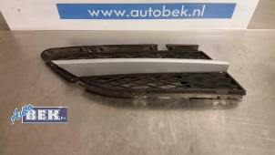 Used Bumper grille BMW 3 serie (E90) 330d 24V Price € 10,00 Margin scheme offered by Auto Bek