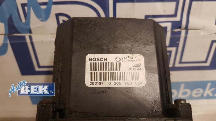 Begagnade ABS-pump Volkswagen Phaeton (3D) 3.2 V6 30V Pris € 50,00 Marginaltabell erbjuds av Auto Bek