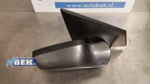 Used Wing mirror, right Renault Clio III (BR/CR) 1.2 16V TCe 100 Price € 45,00 Margin scheme offered by Auto Bek