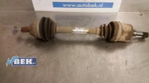 Used Front drive shaft, left Ford Focus 2 1.8 TDCi 16V Price on request offered by Auto Bek