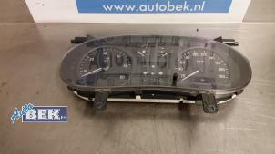 Gebrauchte Tacho - Kombiinstrument KM Opel Vivaro 1.9 DTI 16V Preis € 60,00 Margenregelung angeboten von Auto Bek