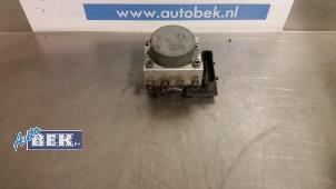 Usados Bomba ABS Renault Scénic II (JM) 1.5 dCi 105 Precio de solicitud ofrecido por Auto Bek