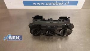 Usados Panel de control de calefacción Renault Laguna II (BG) 2.0 16V Turbo Precio de solicitud ofrecido por Auto Bek
