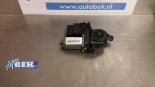 Used Rear door window motor 2-door Volkswagen Golf Plus (5M1/1KP) 1.9 TDI 105 Price on request offered by Auto Bek