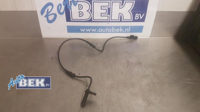 Begagnade ABS-sensor Mercedes E (W211) 2.2 E-220 CDI 16V Pris € 17,50 Marginaltabell erbjuds av Auto Bek