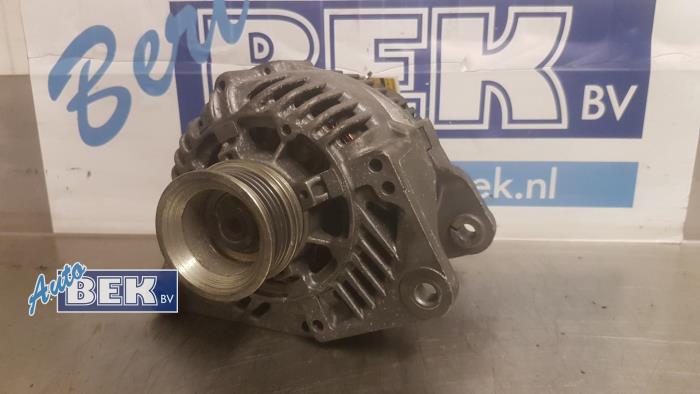 Usagé Dynamo Audi A4 Avant (B5) 1.6 Prix € 25,00 Règlement à la marge proposé par Auto Bek