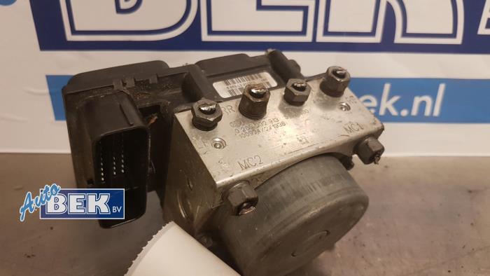 Używane Pompa ABS Fiat Punto Evo (199) 1.2 Euro 4 Cena € 32,50 Procedura marży oferowane przez Auto Bek
