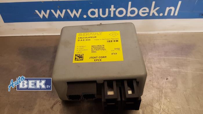 Usagé Ordinateur direction assistée Renault Twingo II (CN) 1.2 16V LEV Prix € 50,00 Règlement à la marge proposé par Auto Bek