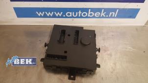 Usados Módulo (varios) Renault Twingo II (CN) 1.2 16V LEV Precio € 50,00 Norma de margen ofrecido por Auto Bek
