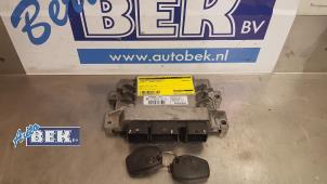Usados Ordenador de gestión de motor Renault Twingo II (CN) 1.2 16V LEV Precio € 150,00 Norma de margen ofrecido por Auto Bek