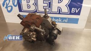 Used High pressure pump Renault Espace (JK) 2.0 dCi 16V 175 FAP Price € 175,00 Margin scheme offered by Auto Bek