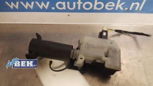 Used Tank flap lock motor Mercedes A (W169) 2.0 A-160 CDI 16V 5-Drs. Price € 15,00 Margin scheme offered by Auto Bek