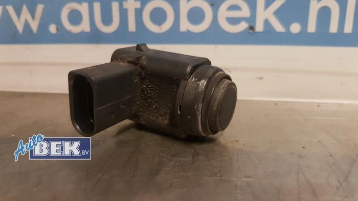 Usados Sensor PDC Volkswagen Phaeton (3D) 3.2 V6 30V Precio € 15,00 Norma de margen ofrecido por Auto Bek