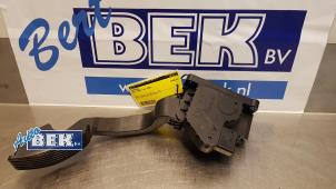 Usagé Pédale d'accélérateur Opel Corsa D 1.2 16V Prix € 40,00 Règlement à la marge proposé par Auto Bek