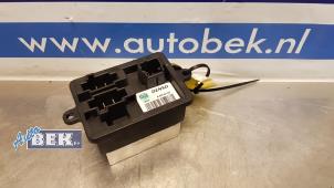 Used Heater resistor Renault Clio IV (5R) 1.5 Energy dCi 90 FAP Price € 35,00 Margin scheme offered by Auto Bek