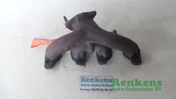 Gebrauchte Abgaskrümmer Peugeot 206 (2A/C/H/J/S) 1.4 XR,XS,XT,Gentry Preis € 35,00 Margenregelung angeboten von Renkens Auto-Onderdelen B.V.