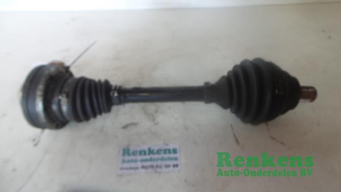 Front drive shaft, right from a Volkswagen Touran (1T1/T2) 2.0 TDI 16V 140 2005
