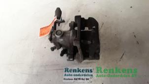 Used Rear brake calliper, right Opel Astra G (F08/48) 1.6 16V Price € 35,00 Margin scheme offered by Renkens Auto-Onderdelen B.V.