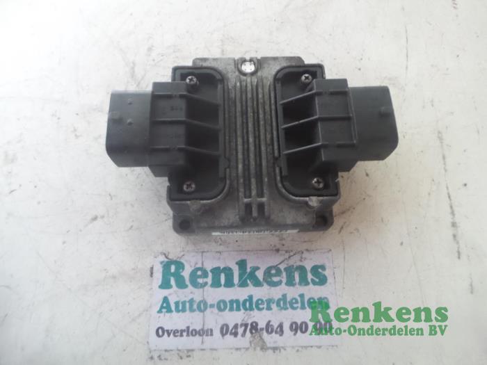 Used Automatic gearbox computer Opel Corsa D 1.4 16V Twinport Price € 75,00 Margin scheme offered by Renkens Auto-Onderdelen B.V.