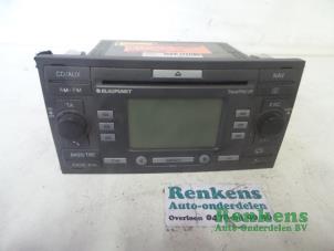 Used Radio CD player Ford Focus 2 Wagon 1.6 TDCi 16V 110 Price € 125,00 Margin scheme offered by Renkens Auto-Onderdelen B.V.