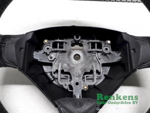 Used Steering wheel Peugeot 207 CC (WB) 1.6 16V Price € 40,00 Margin scheme offered by Renkens Auto-Onderdelen B.V.