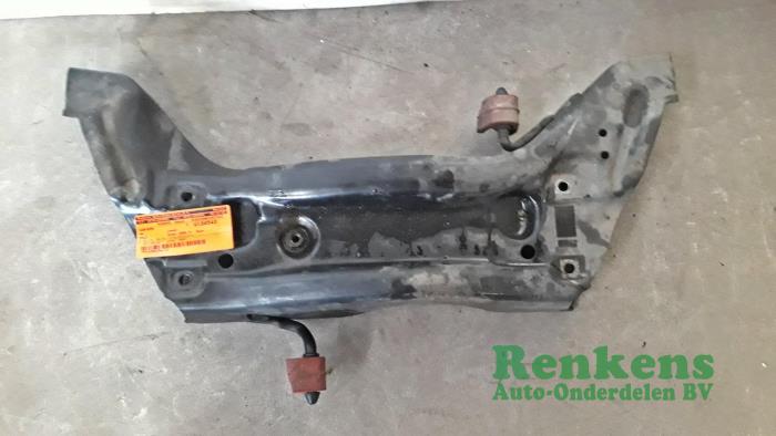 Used Subframe Volkswagen Polo IV (9N1/2/3) 1.2 12V Price € 50,00 Margin scheme offered by Renkens Auto-Onderdelen B.V.