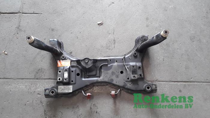 Used Subframe Ford Kuga I 2.0 TDCi 16V 4x4 Price € 100,00 Margin scheme offered by Renkens Auto-Onderdelen B.V.