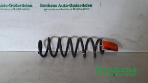 Usados Muelle helicoidal detrás Volkswagen Golf Plus (5M1/1KP) 2.0 TDI 16V Precio € 20,00 Norma de margen ofrecido por Renkens Auto-Onderdelen B.V.