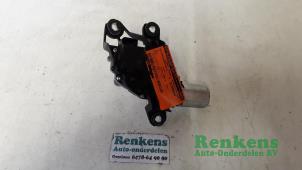 Used Rear wiper motor Volkswagen Golf V (1K1) 2.0 TDI 16V Price € 15,00 Margin scheme offered by Renkens Auto-Onderdelen B.V.