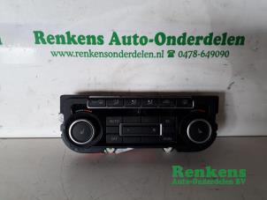 Usados Panel de control de calefacción Volkswagen Golf Plus (5M1/1KP) 2.0 TDI 16V Precio € 50,00 Norma de margen ofrecido por Renkens Auto-Onderdelen B.V.