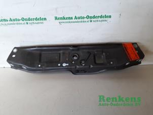 Used Lock plate Opel Zafira (M75) 1.9 CDTI Price € 20,00 Margin scheme offered by Renkens Auto-Onderdelen B.V.