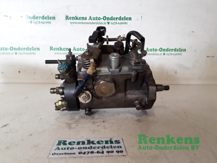 Mechanical fuel pump Peugeot Partner/Ranch 1.8 D - R9443B933B A9A LUCAS