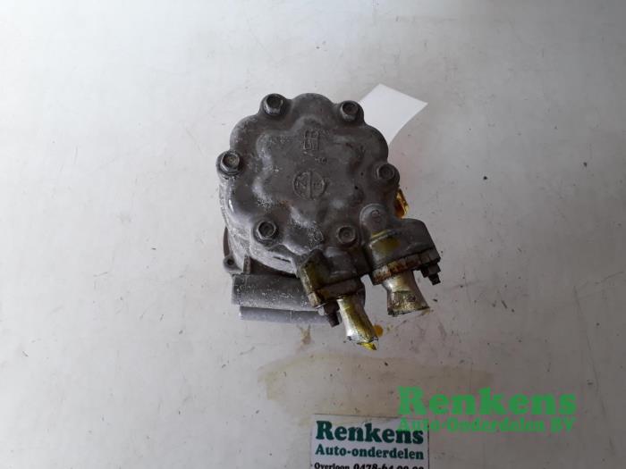 Air conditioning pump from a Peugeot 206 (2A/C/H/J/S) 1.4 XR,XS,XT,Gentry 2007
