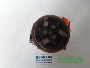 Used Air conditioning pump Peugeot 206 (2A/C/H/J/S) 1.4 XR,XS,XT,Gentry Price € 90,00 Margin scheme offered by Renkens Auto-Onderdelen B.V.