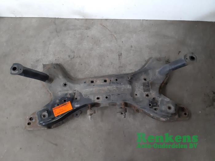 Usagé Faux châssis Toyota Yaris (P1) 1.0 16V VVT-i Prix € 50,00 Règlement à la marge proposé par Renkens Auto-Onderdelen B.V.