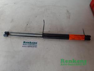 Used Set of tailgate gas struts Fiat Seicento (187) 1.1 MPI S,SX,Sporting Price € 20,00 Margin scheme offered by Renkens Auto-Onderdelen B.V.