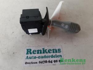 Gebrauchte Scheibenwischer Schalter Renault Twingo (C06) 1.2 Preis € 15,00 Margenregelung angeboten von Renkens Auto-Onderdelen B.V.