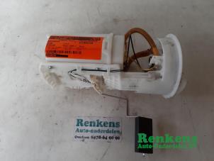 Używane Pompa benzynowa Skoda Roomster (5J) 1.4 16V Cena € 35,00 Procedura marży oferowane przez Renkens Auto-Onderdelen B.V.