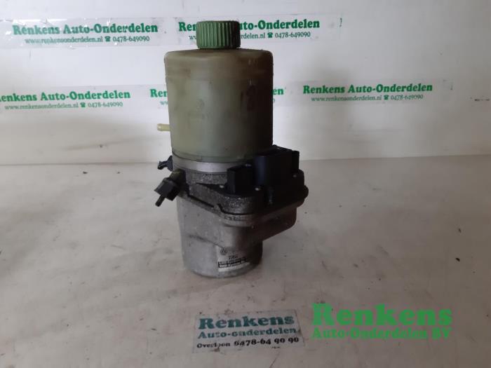 Usagé Pompe de direction Seat Ibiza III (6L1) 1.4 16V 100 Prix € 100,00 Règlement à la marge proposé par Renkens Auto-Onderdelen B.V.