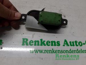 Used Heater resistor Peugeot Boxer (244) 2.8 HDi 127 Price € 15,00 Margin scheme offered by Renkens Auto-Onderdelen B.V.
