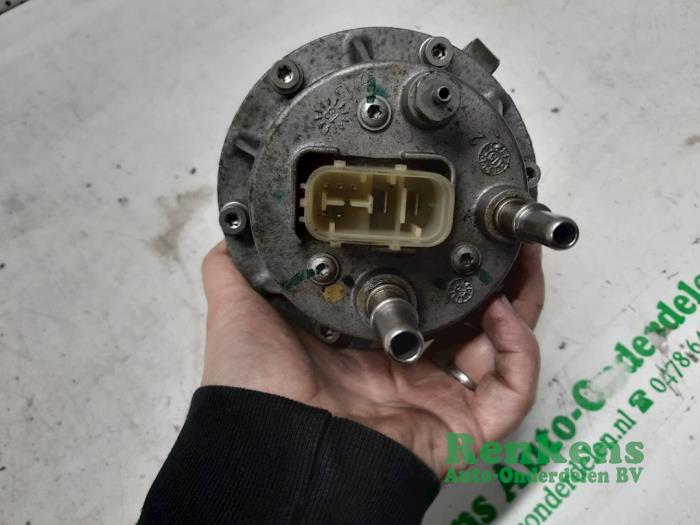 Fuel filter housing from a Opel Combo 1.6 CDTI 16V 2016