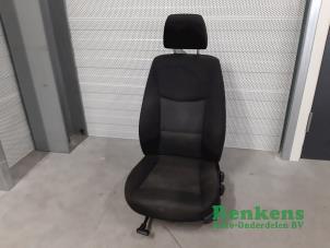 Used Seat, left BMW 3 serie Touring (E91) 318d 16V Price € 80,00 Margin scheme offered by Renkens Auto-Onderdelen B.V.