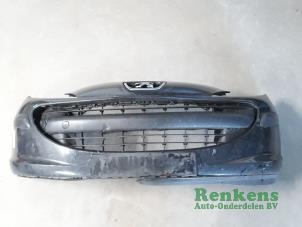 Used Front bumper Peugeot 207 SW (WE/WU) 1.4 Price on request offered by Renkens Auto-Onderdelen B.V.