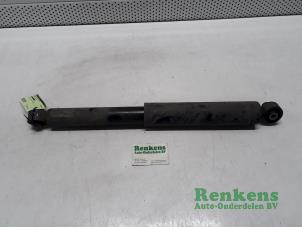 Used Rear shock absorber rod, left Fiat Doblo (263) 1.4 16V Price € 35,00 Margin scheme offered by Renkens Auto-Onderdelen B.V.