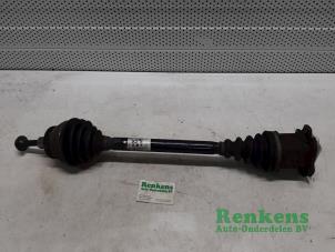 Used Front drive shaft, right Audi A4 (B6) 1.9 TDI PDE 130 Price € 50,00 Margin scheme offered by Renkens Auto-Onderdelen B.V.