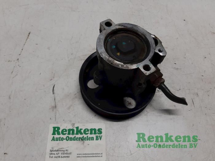 Usagé Pompe de direction Chevrolet Kalos (SF48) 1.4 16V Prix € 50,00 Règlement à la marge proposé par Renkens Auto-Onderdelen B.V.