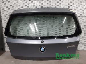 Usagé Hayon arrière BMW 1 serie (E87/87N) 118d 16V Prix € 90,00 Règlement à la marge proposé par Renkens Auto-Onderdelen B.V.