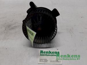Used Heating and ventilation fan motor Peugeot 307 SW (3H) 2.0 HDi 135 16V FAP Price € 35,00 Margin scheme offered by Renkens Auto-Onderdelen B.V.